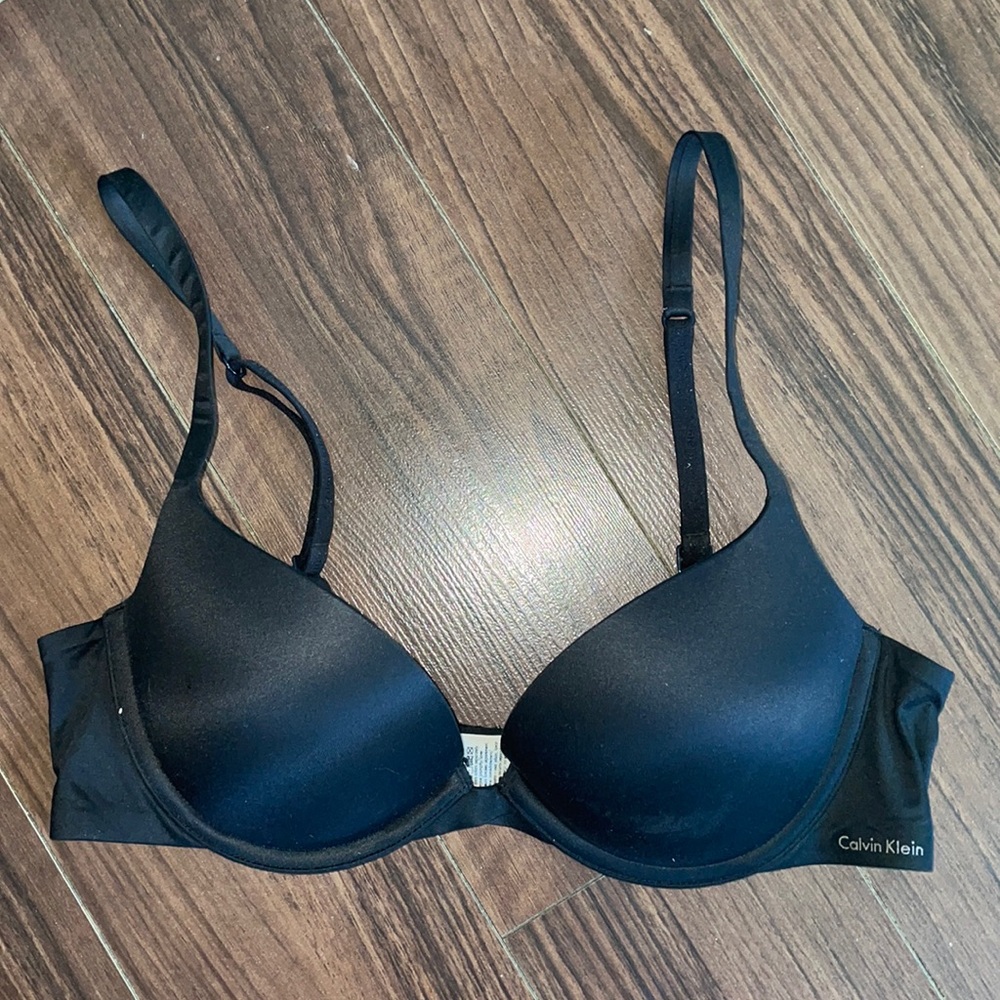 Calvin Klein‎ bra